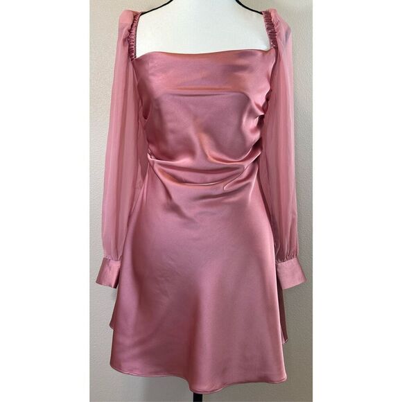 WEWOREWHAT Satin Silky Cowl Square Neck Cuffed Sleeves Mauve Mini Dress Size 2 - Picture 3 of 12